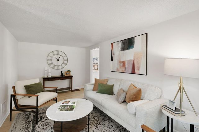 6820 Pleasant Avenue, Richfield, MN 55423