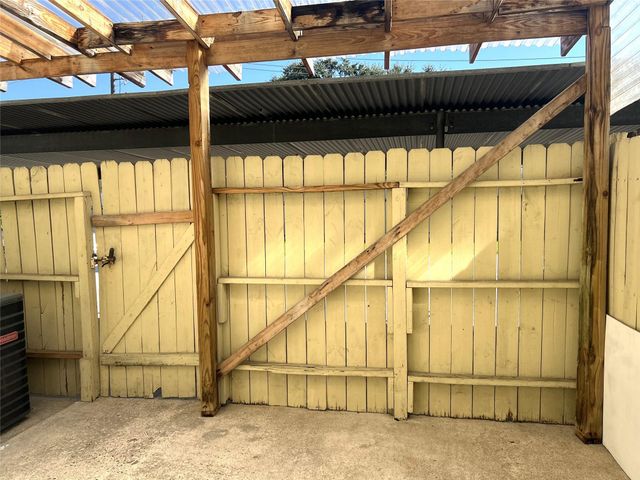 8405 Wilcrest Drive 3202, Houston, TX 77072