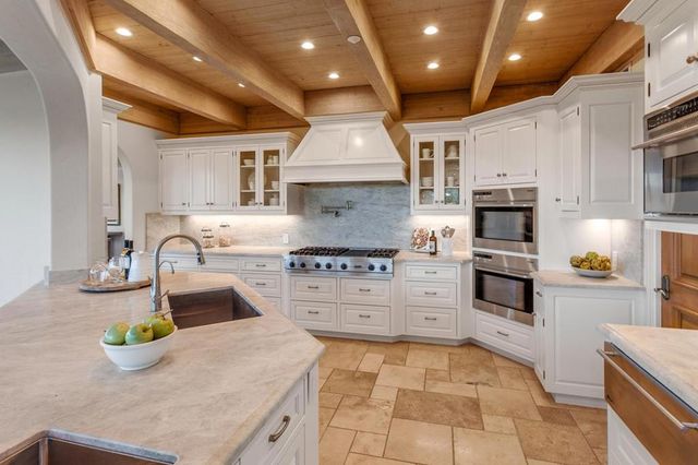 875 Madonna Way, Los Altos, CA 94024