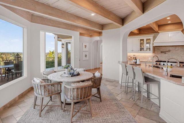 875 Madonna Way, Los Altos, CA 94024