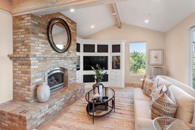 875 Madonna Way, Los Altos, CA 94024