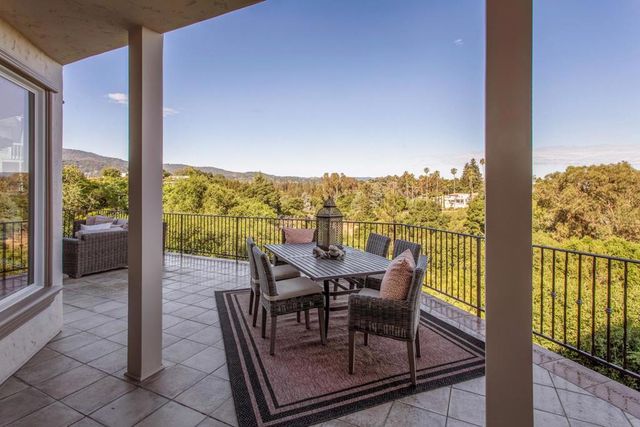 875 Madonna Way, Los Altos, CA 94024