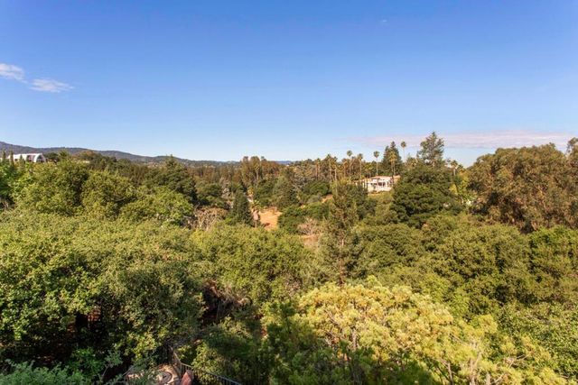 875 Madonna Way, Los Altos, CA 94024