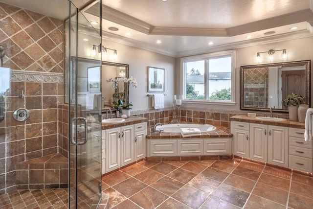 875 Madonna Way, Los Altos, CA 94024