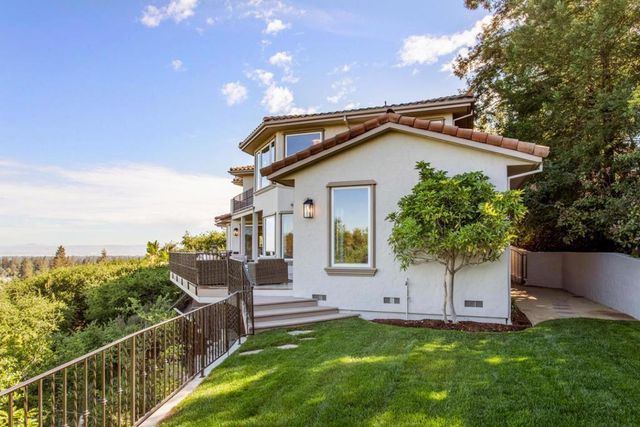 875 Madonna Way, Los Altos, CA 94024