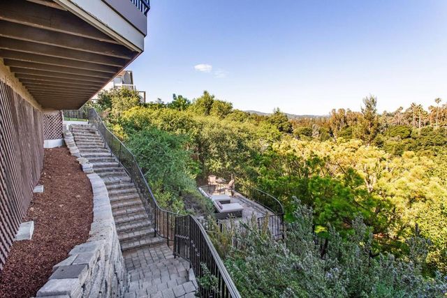 875 Madonna Way, Los Altos, CA 94024