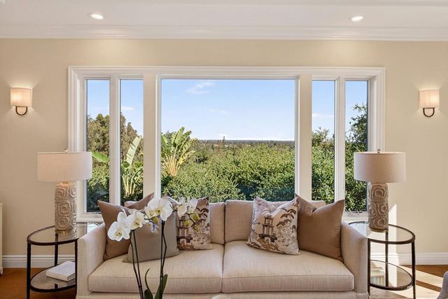 875 Madonna Way, Los Altos, CA 94024