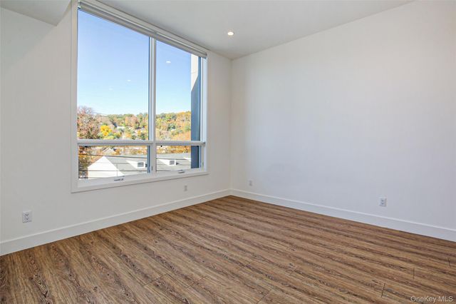 39 Washington Avenue 203, Pleasantville, NY 10570