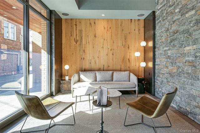 39 Washington Avenue 203, Pleasantville, NY 10570