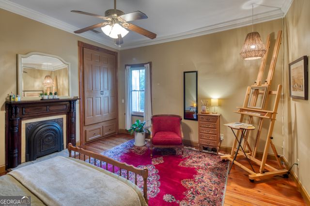 213 W Duffy Street, Savannah, GA 31401