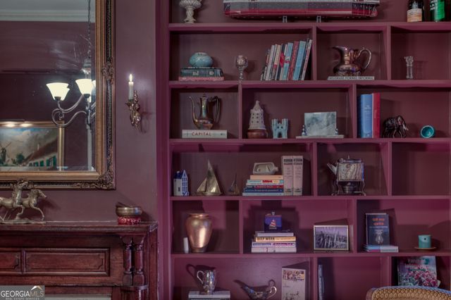 213 W Duffy Street, Savannah, GA 31401