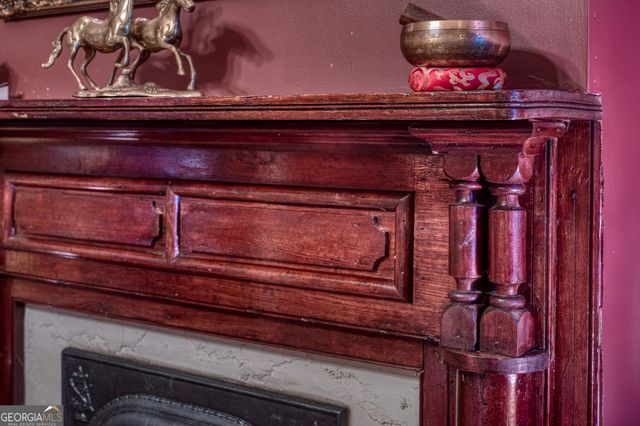 213 W Duffy Street, Savannah, GA 31401