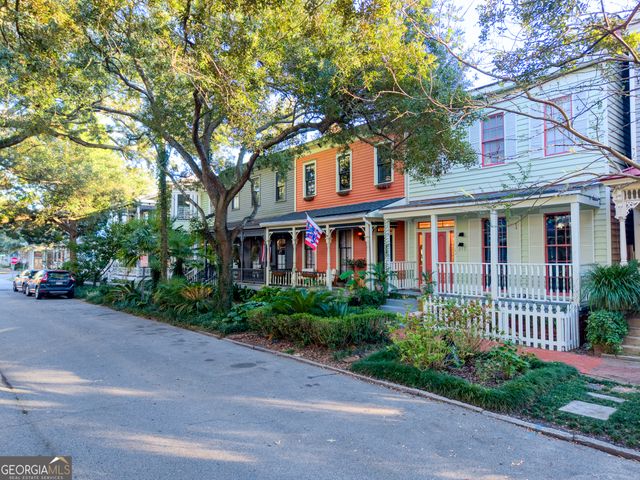 213 W Duffy Street, Savannah, GA 31401