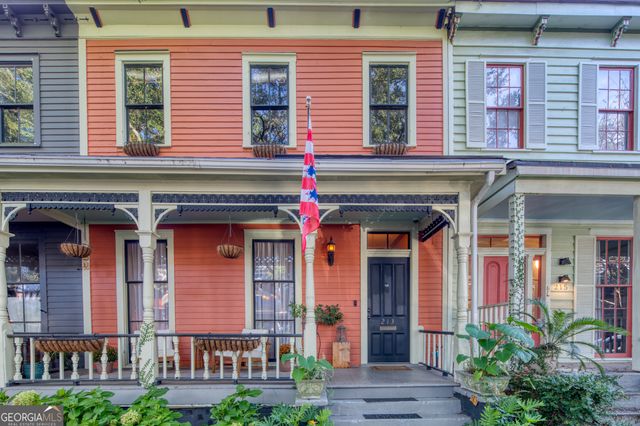 213 W Duffy Street, Savannah, GA 31401