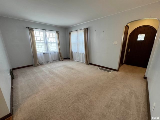 2537 S 5TH Street, Springfield, IL 62703