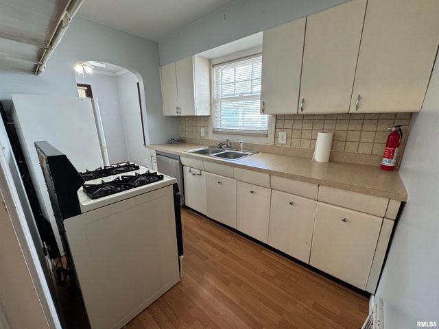 2537 S 5TH Street, Springfield, IL 62703