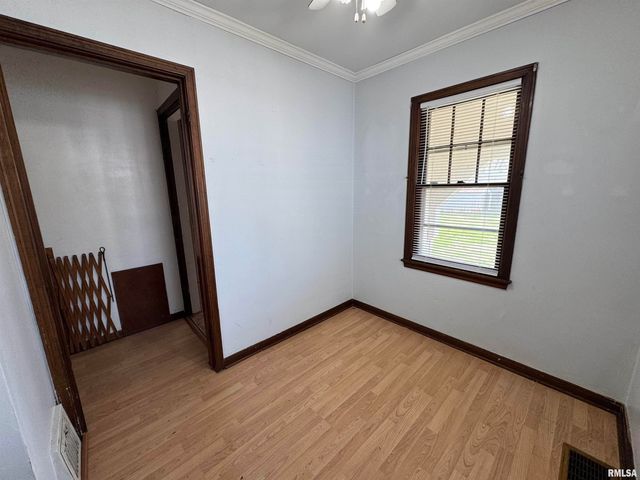 2537 S 5TH Street, Springfield, IL 62703