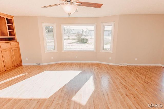 42485 Highway Bb, Dixon, MO 65459