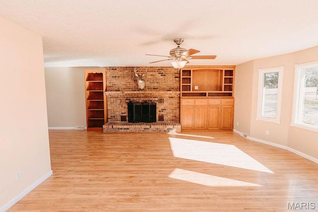 42485 Highway Bb, Dixon, MO 65459