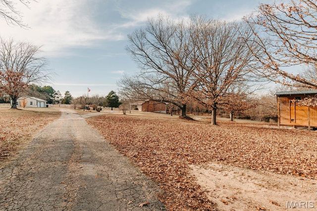 42485 Highway Bb, Dixon, MO 65459