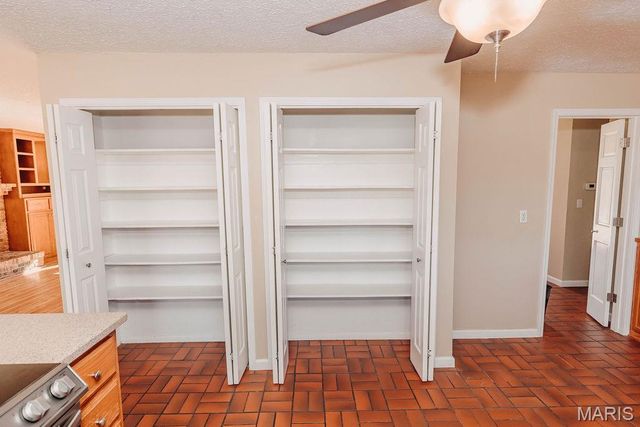 42485 Highway Bb, Dixon, MO 65459