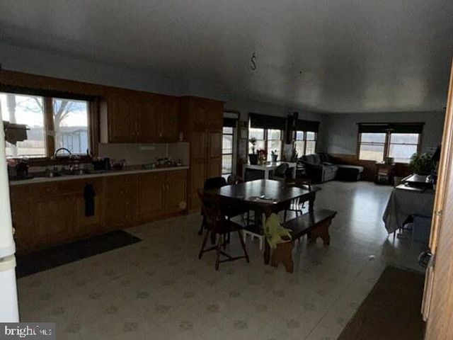 72 QUIGLEY RD, Newburg, PA 17240