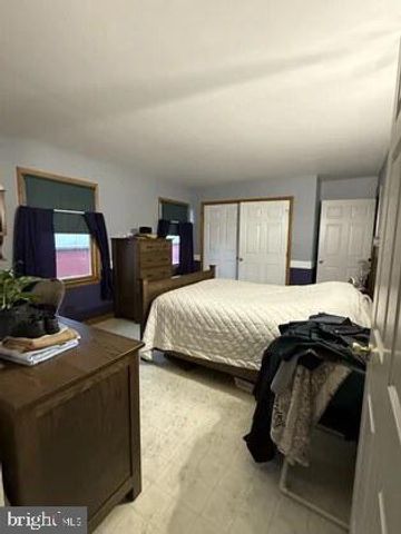 72 QUIGLEY RD, Newburg, PA 17240