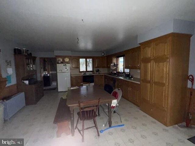 72 QUIGLEY RD, Newburg, PA 17240