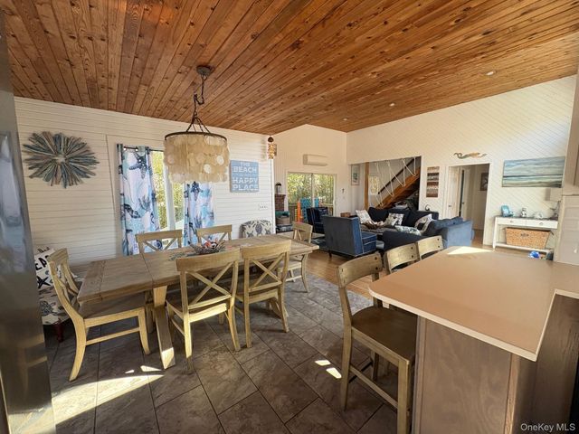 431 Dehnhoff Walk, Ocean Beach, NY 11770