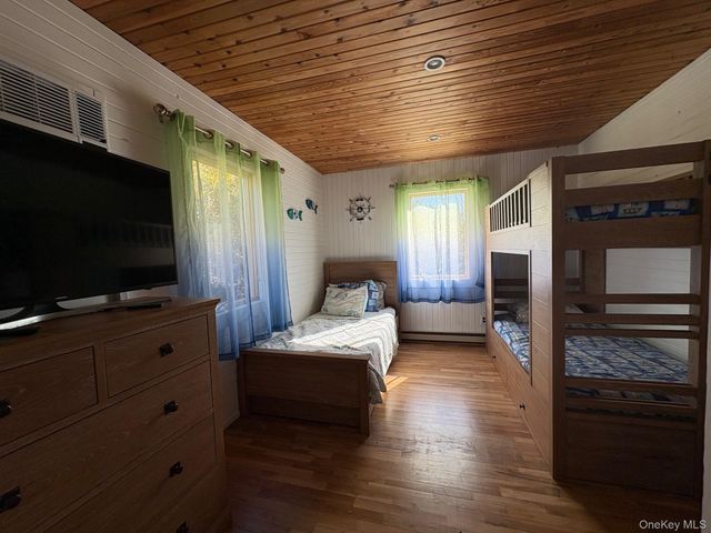 431 Dehnhoff Walk, Ocean Beach, NY 11770