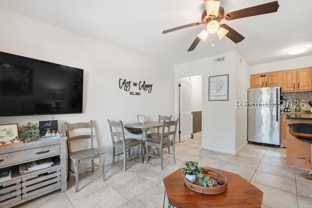 4 N Forest Beach Dr Apt 134, Hilton Head Island, SC 29928