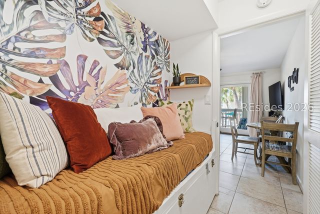 4 N Forest Beach Dr Apt 134, Hilton Head Island, SC 29928