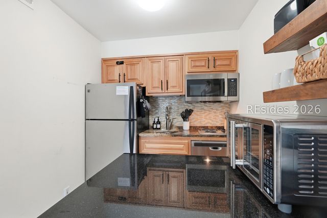 4 N Forest Beach Dr Apt 134, Hilton Head Island, SC 29928