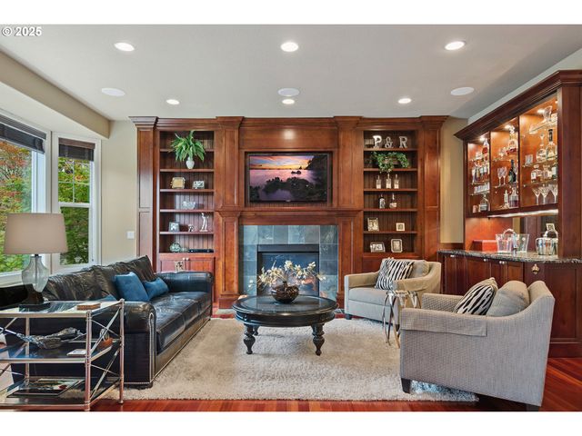 4906 Nw HIGHPOINT Dr, Camas, WA 98607