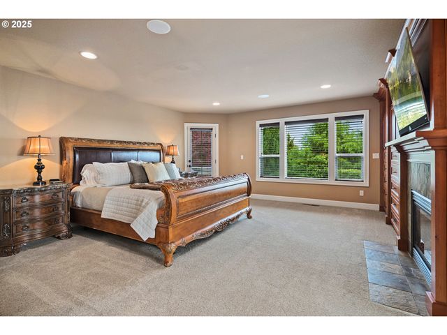 4906 Nw HIGHPOINT Dr, Camas, WA 98607