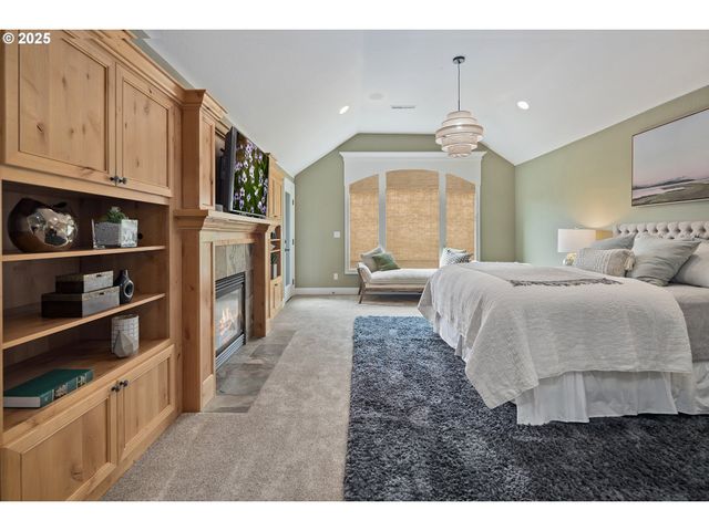 4906 Nw HIGHPOINT Dr, Camas, WA 98607