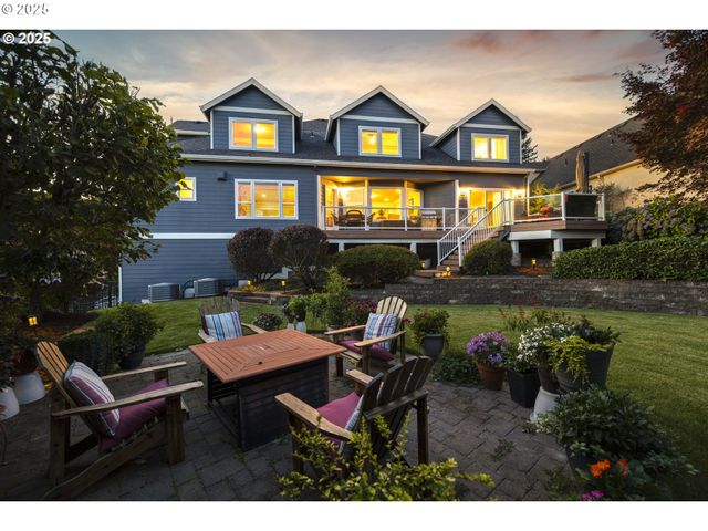 4906 Nw HIGHPOINT Dr, Camas, WA 98607