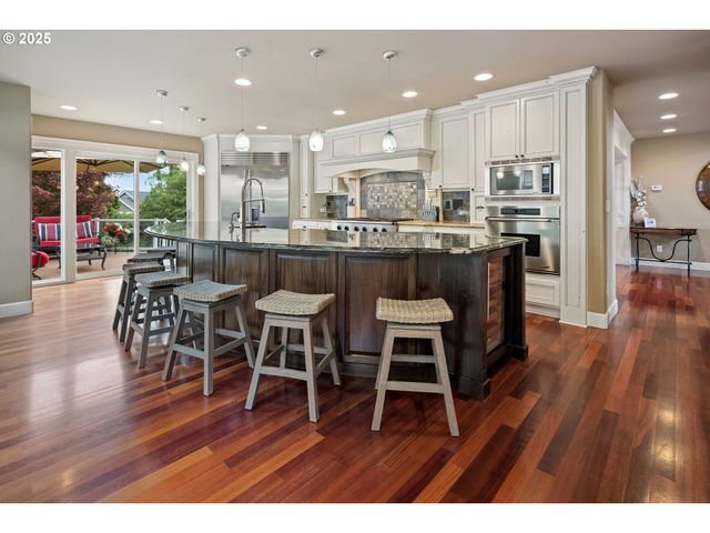 4906 Nw HIGHPOINT Dr, Camas, WA 98607