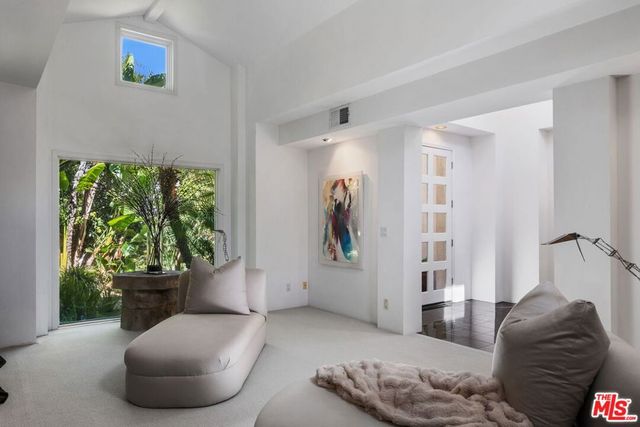 4219 Tarzana Estates Drive, Tarzana, CA 91356