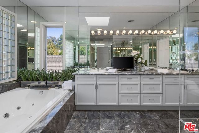 4219 Tarzana Estates Drive, Tarzana, CA 91356