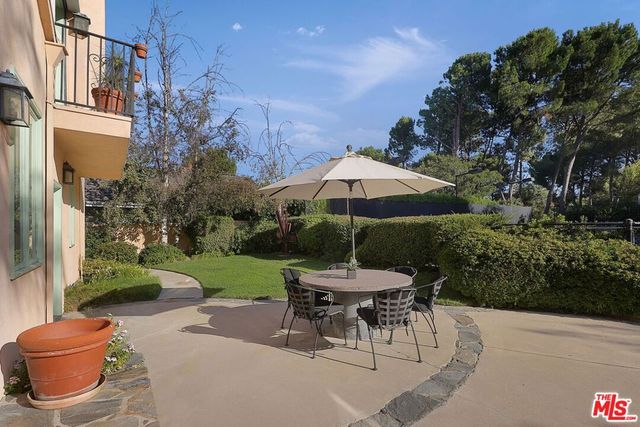 4219 Tarzana Estates Drive, Tarzana, CA 91356