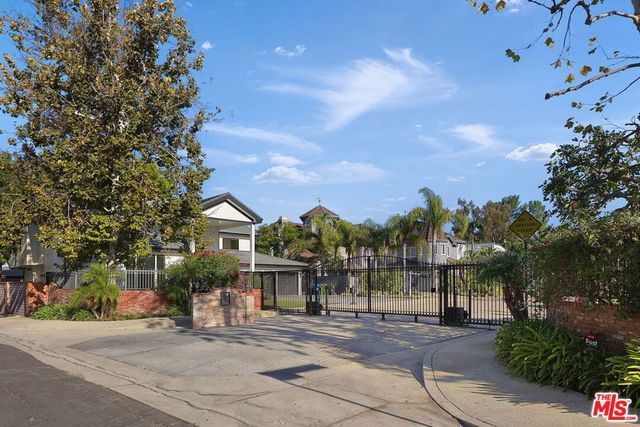 4219 Tarzana Estates Drive, Tarzana, CA 91356