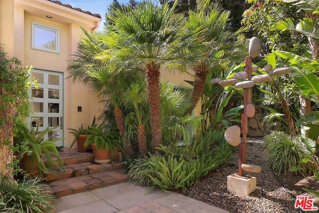 4219 Tarzana Estates Drive, Tarzana, CA 91356