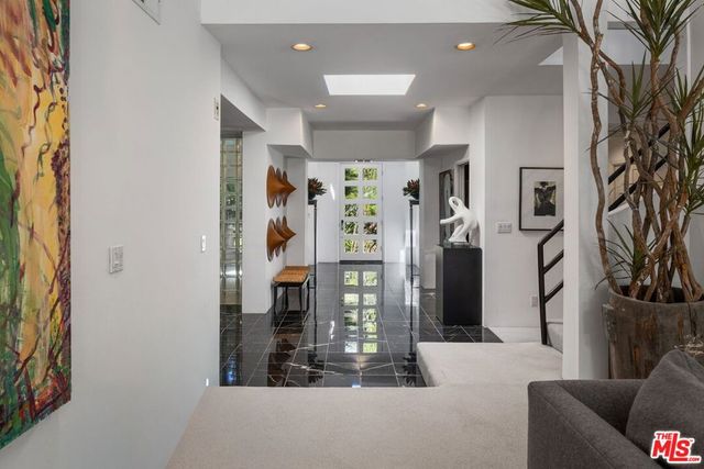 4219 Tarzana Estates Drive, Tarzana, CA 91356