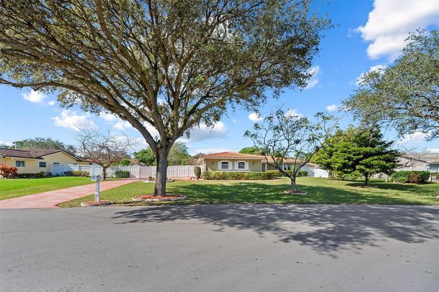 3504 NW 84th Terrace, Coral Springs, FL 33065