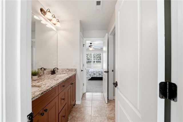 641 FREEMAN BROCK Road, Auburn, GA 30011