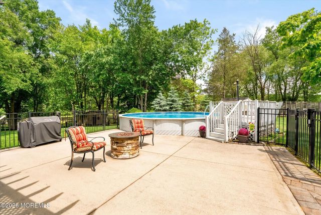 2 Horseshoe Drive, Millstone, NJ 08535