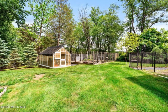 2 Horseshoe Drive, Millstone, NJ 08535