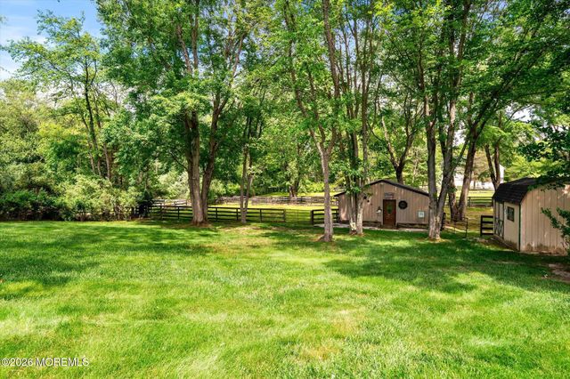 2 Horseshoe Drive, Millstone, NJ 08535
