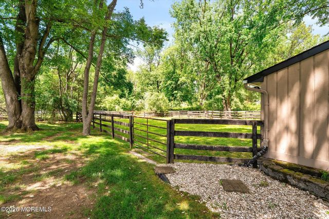 2 Horseshoe Drive, Millstone, NJ 08535